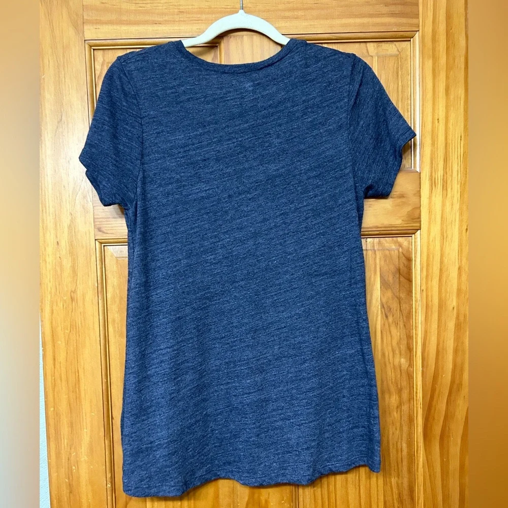 Woman’s Chicago Bears graphic tee - Picture 2 of 2